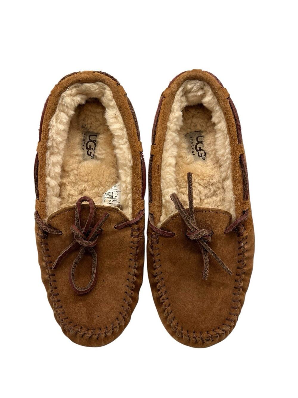 UGG Women's Suede Dakota Moccasin Slippers Chestnut Brown Size 6